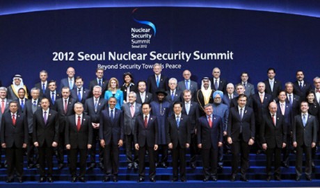 Nguyen Tan Dung prend part au Sommet sur la sécurité nucléaire à La Haye - ảnh 1